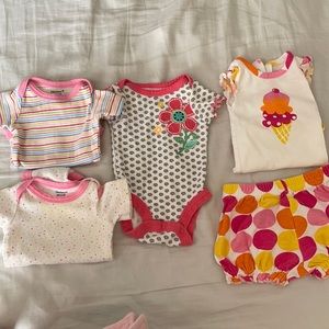 Newborn baby girl onesie bodysuit